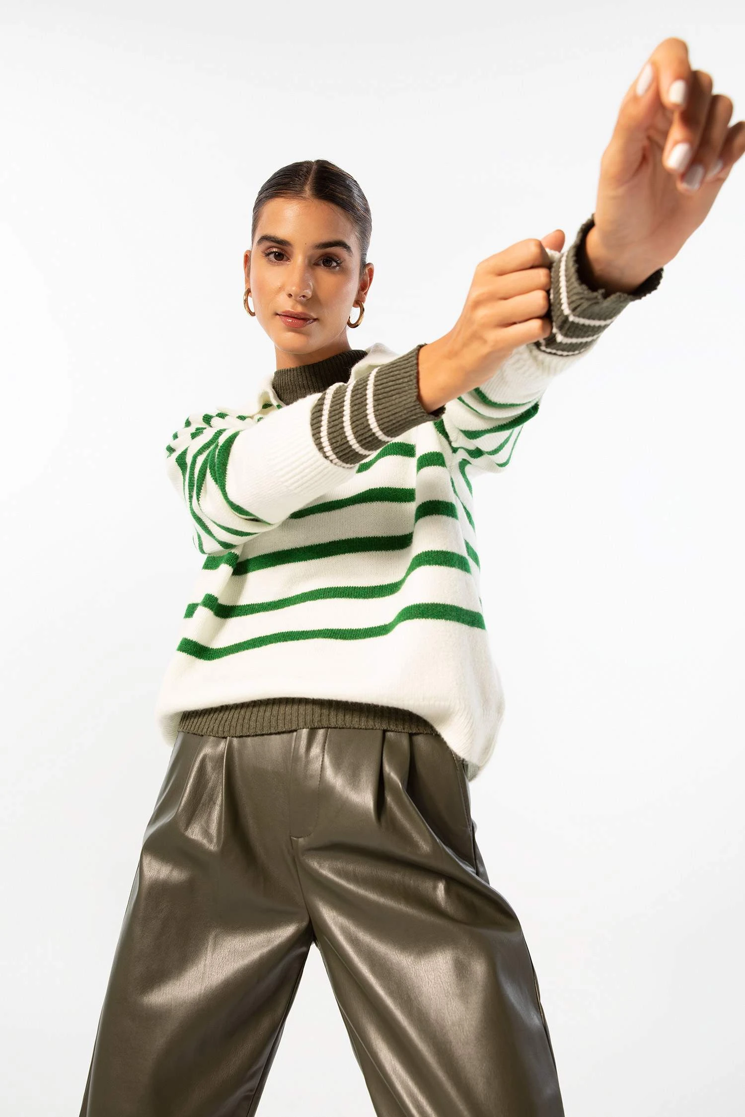 DeFacto Relax Fit Polo Yaka Kazak 6 DeFacto Relax Fit Polo Yaka Kazak – Bild 4