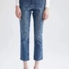 DeFacto Straight Fit Yüksek Bel Kesik Uçlu Paça Geri Dönüşümlü Jean Pantolon -Tunik Style Y8942AZ 22AU NM28 01 02