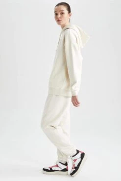 DeFactoFit Oversize Fit Jogger Eşofman Altı 10 DeFactoFit Oversize Fit Jogger Eşofman Altı -Tunik Style Y9587AZ 22AU BG662 03 03