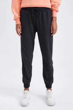 DeFactoFit Standart Fit Eşofman Altı -Tunik Style Z0723AZ 22AU AR160 03 01