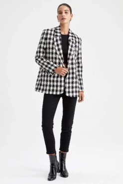 DeFacto Oversize Fit Kazayağı Desenli Blazer Ceket -Tunik Style Z0874AZ 22AU BK27 05 03