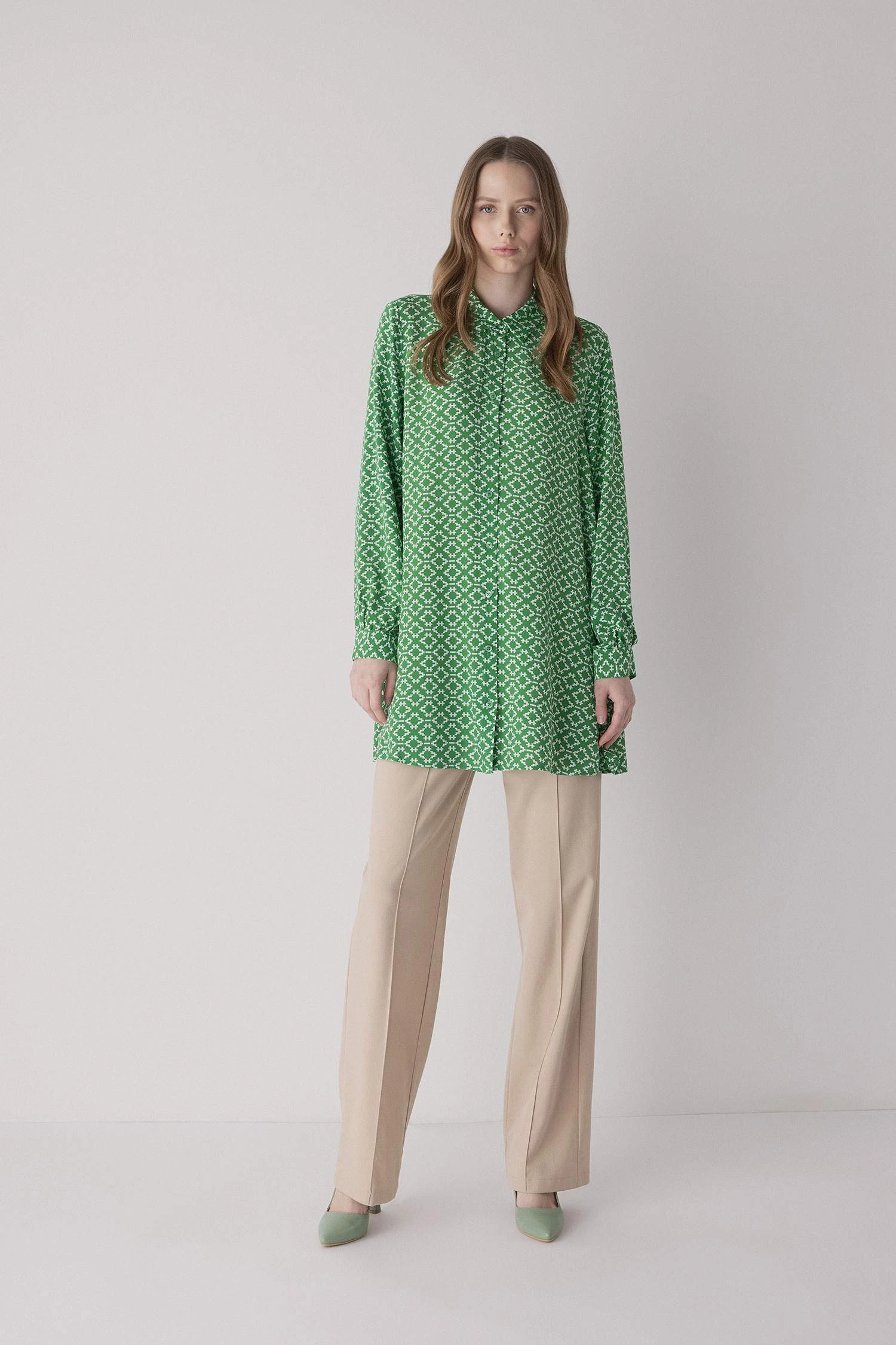 DeFacto Regular Fit Etnik Desenli Viskon Gömlek Tunik 4 DeFacto Regular Fit Etnik Desenli Viskon Gömlek Tunik – Bild 2