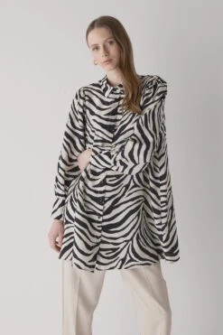 DeFacto Regular Fit Zebra Desenli Uzun Kollu Tunik -Tunik Style Z5838AZ 23SP BK27 03 03