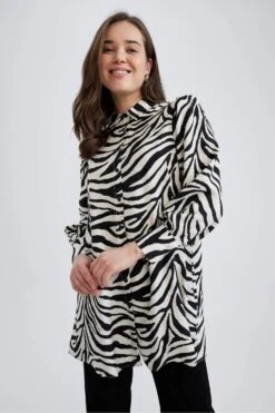 DeFacto Regular Fit Zebra Desenli Uzun Kollu Tunik -Tunik Style Z5838AZ 23SP BK27 04 02