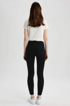 DeFacto Super Skinny Jeggıng Fit Yüksek Bel Jean Pantolon -Tunik Style Z8260AZ 23SP NM40 07 01