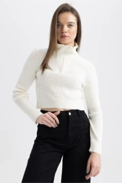 DeFacto Slim Fit Dik Yaka Yarım Fermuarlı Basic Triko Kazak -Tunik Style Z9241AZ 23SP ER98 05 03