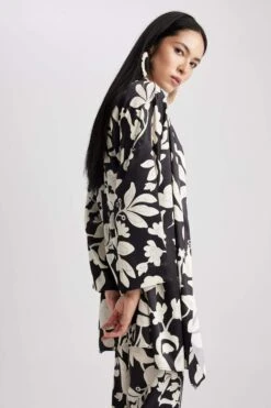 DeFacto Relax Fit Baskılı Saten Uzun Kollu Tunik -Tunik Style Z9638AZ 23SM BK81 08 02